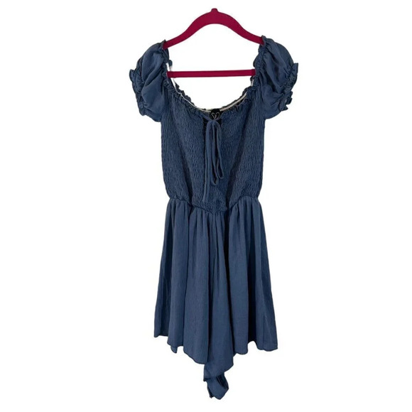 Windsor Blue Romper Size Small Smocked Seersucker Ruffle Keyhole Neck Casual - Picture 1 of 5